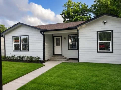 Popular Elmwood Real Estate