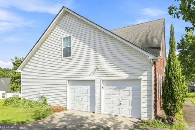 Popular Woods of Oakvale Real Estate