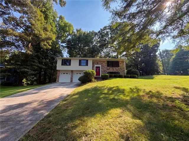 Popular Mayfair Real Estate