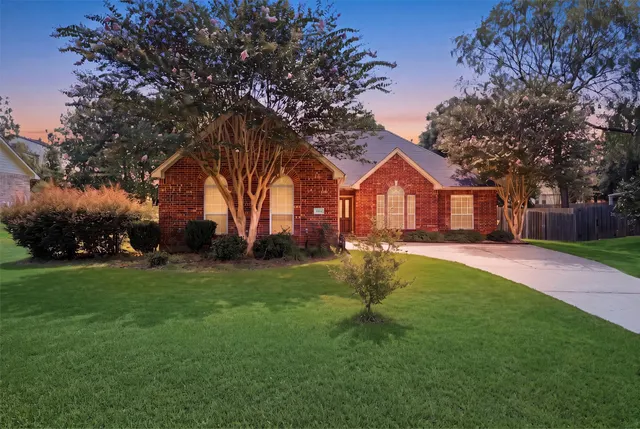 Popular White Oak Landing Real Estate