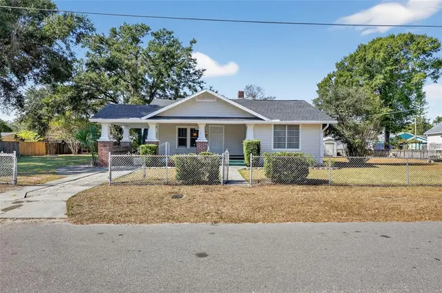 Popular CATHCARTS SQUARE Real Estate