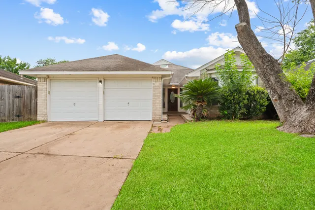 Cheap Mission Bend Los Patios Real Estate