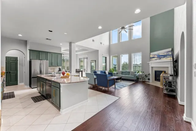 Expensive FIELDSTONE Real Estate