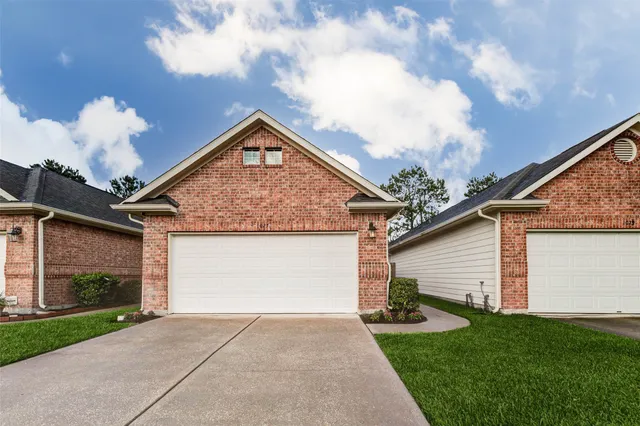 Popular Pines Real Estate