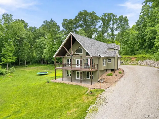 Popular Spring House Meadows Real Estate