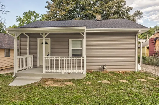Popular South Maywood Real Estate