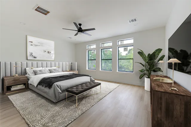 Popular Roslyn Heights Real Estate