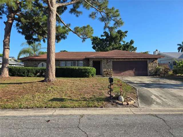 Popular HARBOR WOODS Real Estate