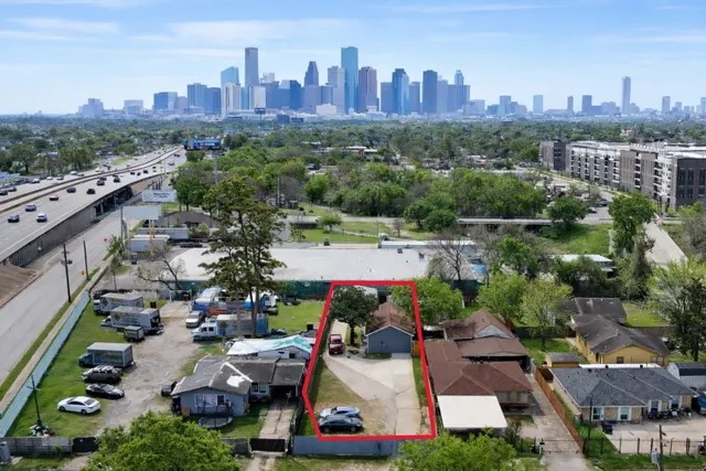 Popular Mcfarland Courts Real Estate