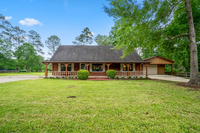 Expensive Armadillo Woods 01 Real Estate