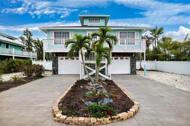 Popular LUANA ISLES 1ST ADD Real Estate