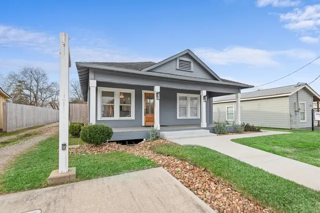 Popular Magnolia Melton Real Estate