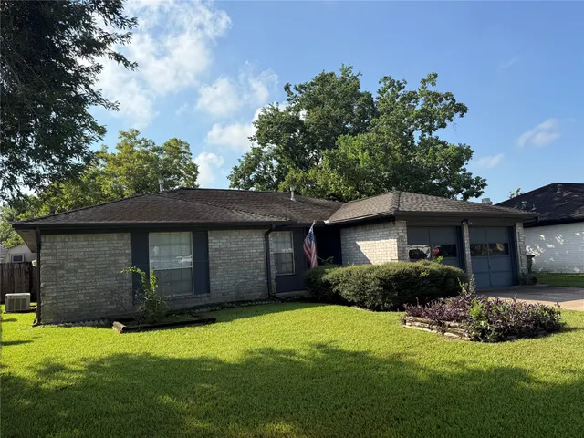 Popular Covington Woods Sec 1 Real Estate