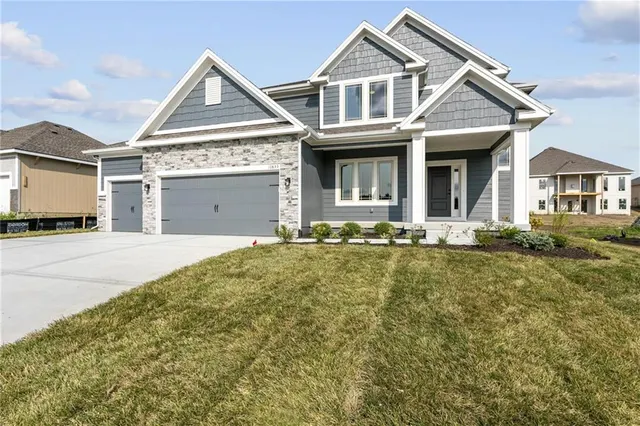 Popular Waterford Real Estate