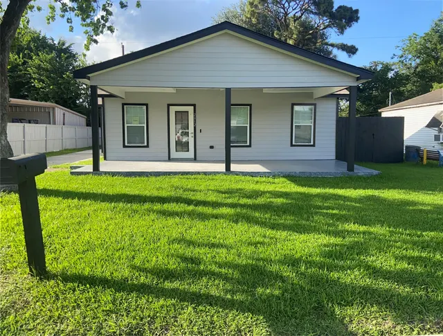 Popular Woodland Sec 03 Real Estate