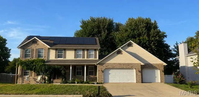 Popular Huntington Chase Real Estate