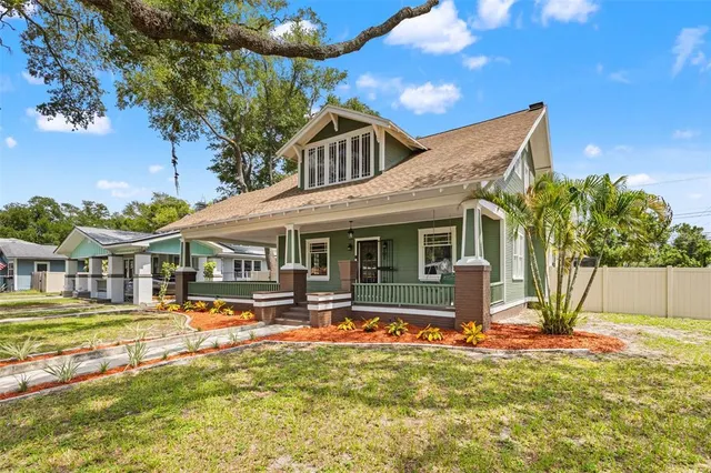 Popular WEST SUWANEE HEIGHTS Real Estate