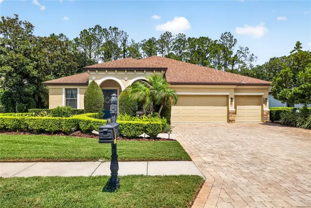 Popular LAGO DEL REY Real Estate