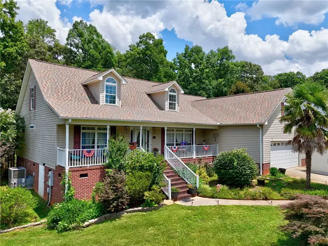 Popular Mountain Lakes Real Estate