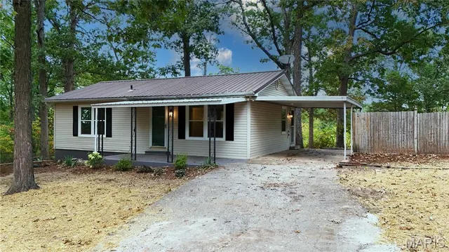 Popular Lakeland Retreat 02 Real Estate
