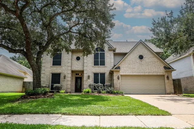 Popular Heritage Square Sec 02 Real Estate