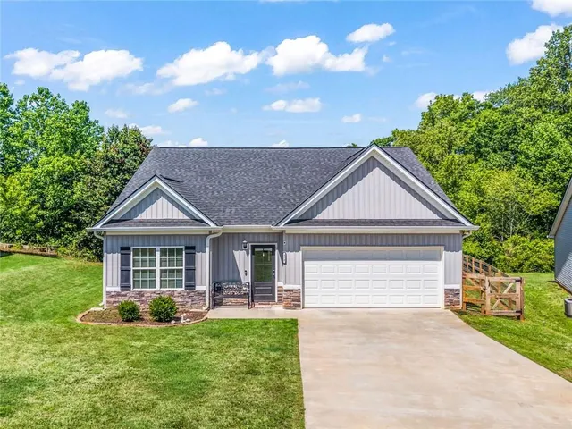 Popular HIGHLAND POINTE SUB Real Estate