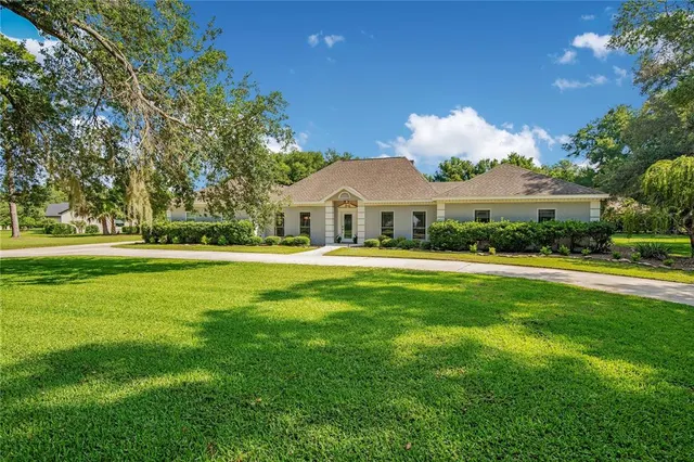 Popular RIVER CREST PH 1 Real Estate