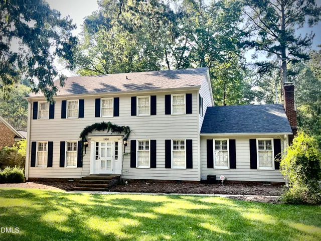 Popular Colony Woods Real Estate