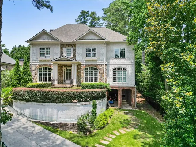 Popular Pine Hills Real Estate