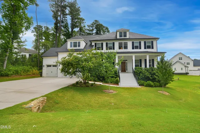 Popular Meadows of Banks Real Estate