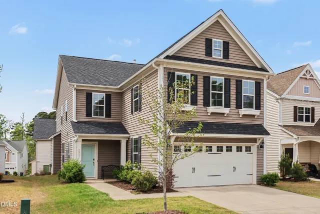 Popular Rustica Oaks Real Estate
