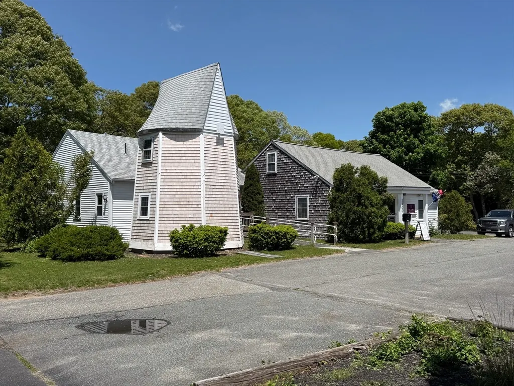 1200 Massachusetts 28, South Yarmouth, MA 02664