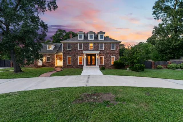 Popular Newport Country Club Estates Sec Real Estate