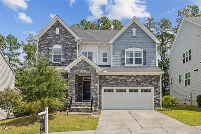 Expensive Amberly Glen Real Estate