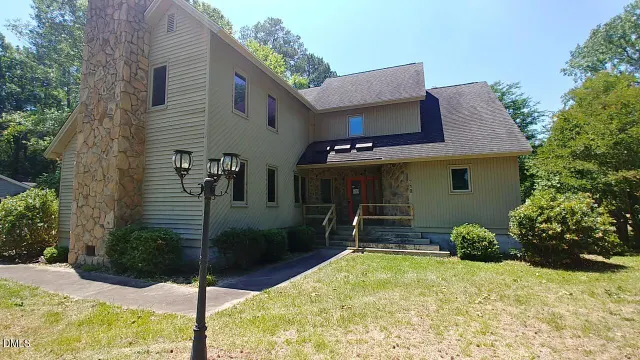 Popular Northgreen Village Real Estate