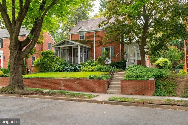 Cheap American University Park Real Estate