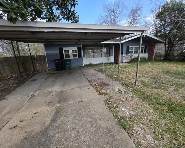 Cheap Cresmont Sec 01 Real Estate