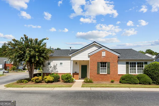 Cheap AVENSONG Real Estate
