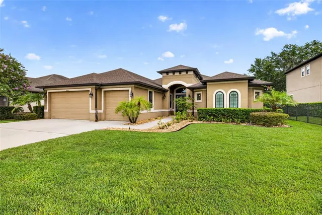 Cheap LAGO DEL REY Real Estate