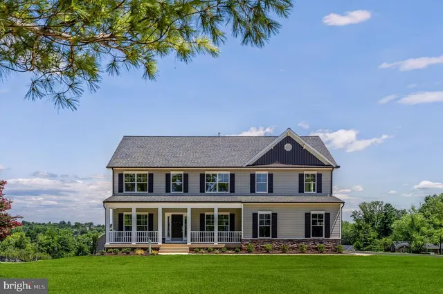 Popular Hunting Hills Real Estate