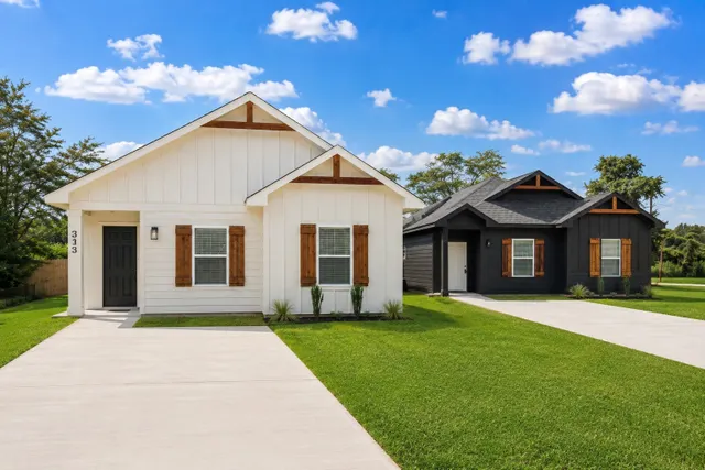 Popular The Reigny Unit Development Real Estate