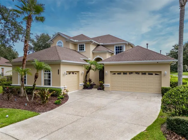 Popular GRAND HAMPTON PH 4 Real Estate