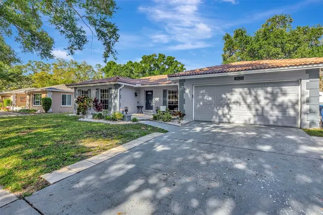 Popular MORNINGSIDE ESTATES UNIT 6B Real Estate