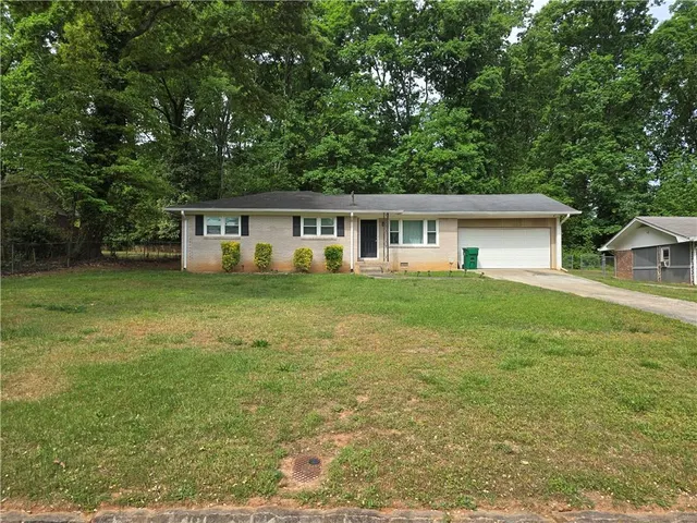 Popular Pleasant Wood Estate Real Estate