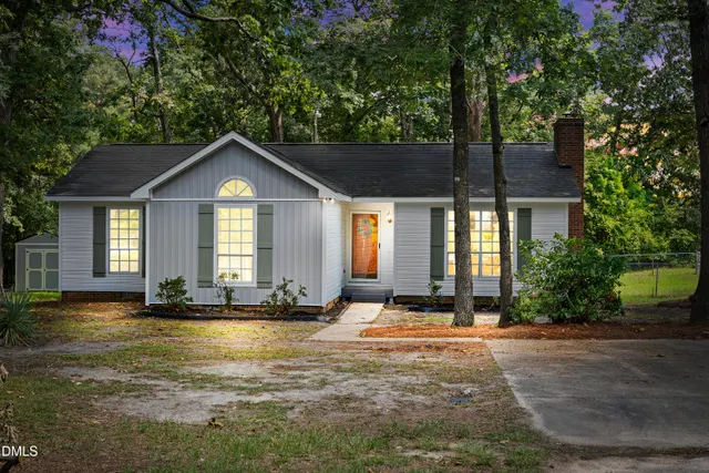 Popular Woodbridge Cliffs Real Estate