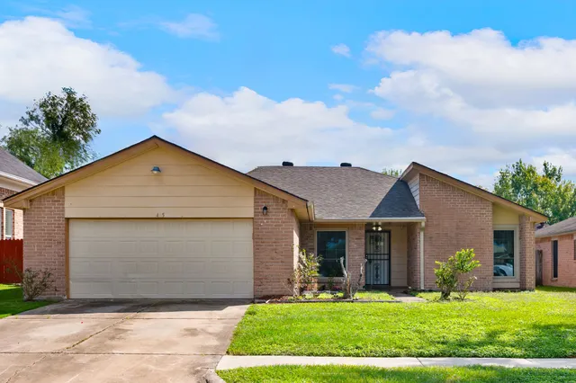 Popular Quail Green Sec 1 Real Estate