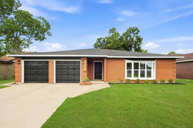 Expensive Sterling Green Sec 02 Real Estate
