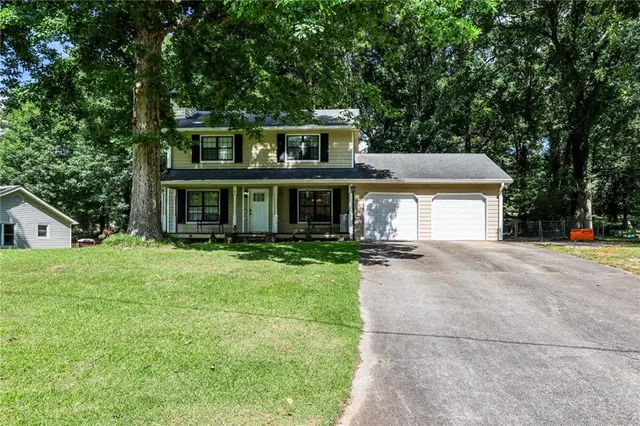 Popular Jamestown Forest Real Estate