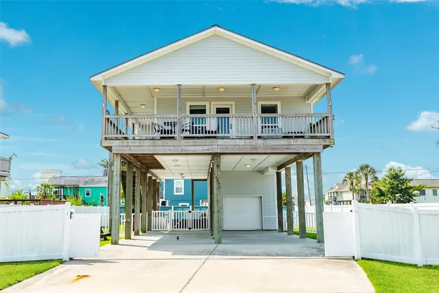 Popular Jamaica Beach 2 Real Estate