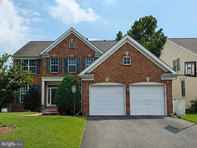 Popular Coles Run Manor Real Estate